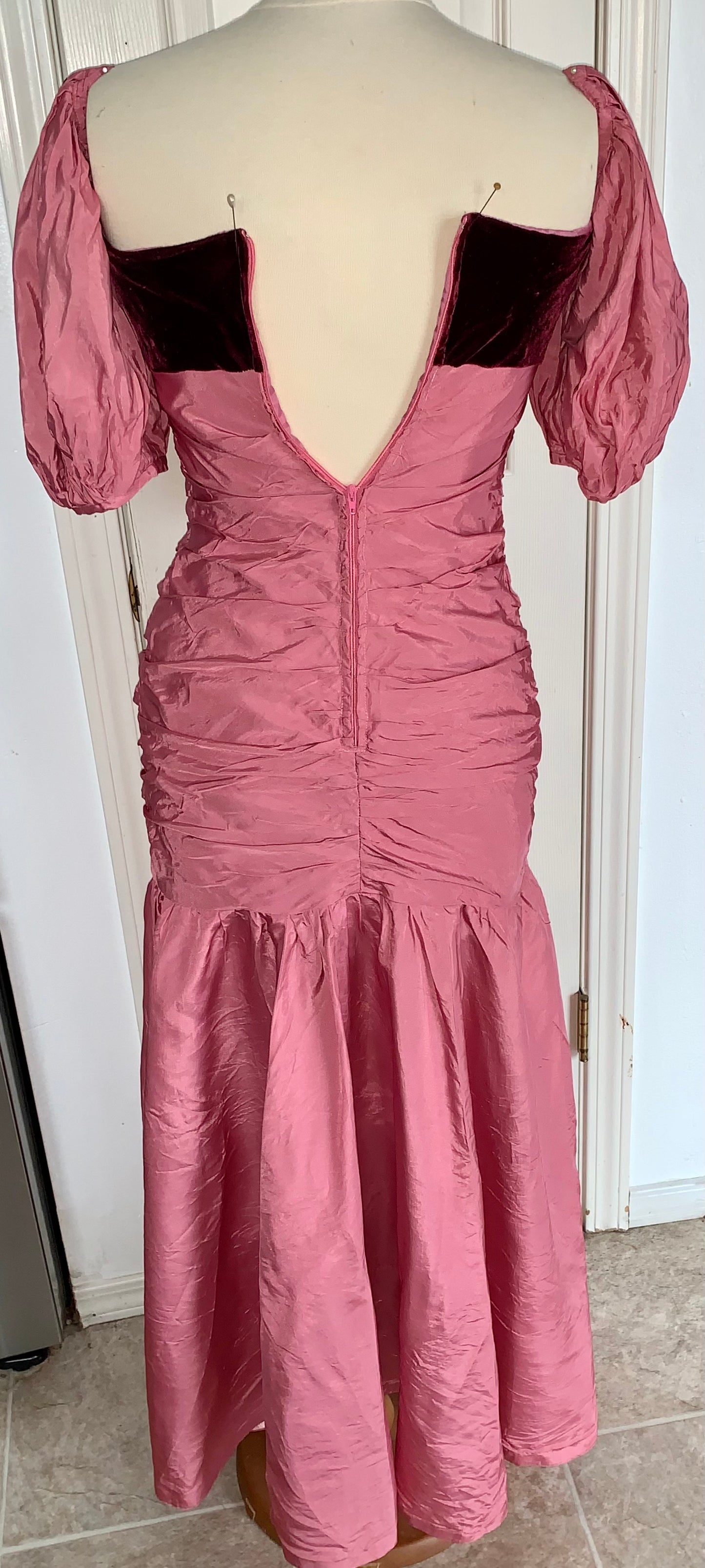 Vintage 80s Prom Dress - XS - Mermaid Style - Dusty Rose with Burgandy Velvet Bust