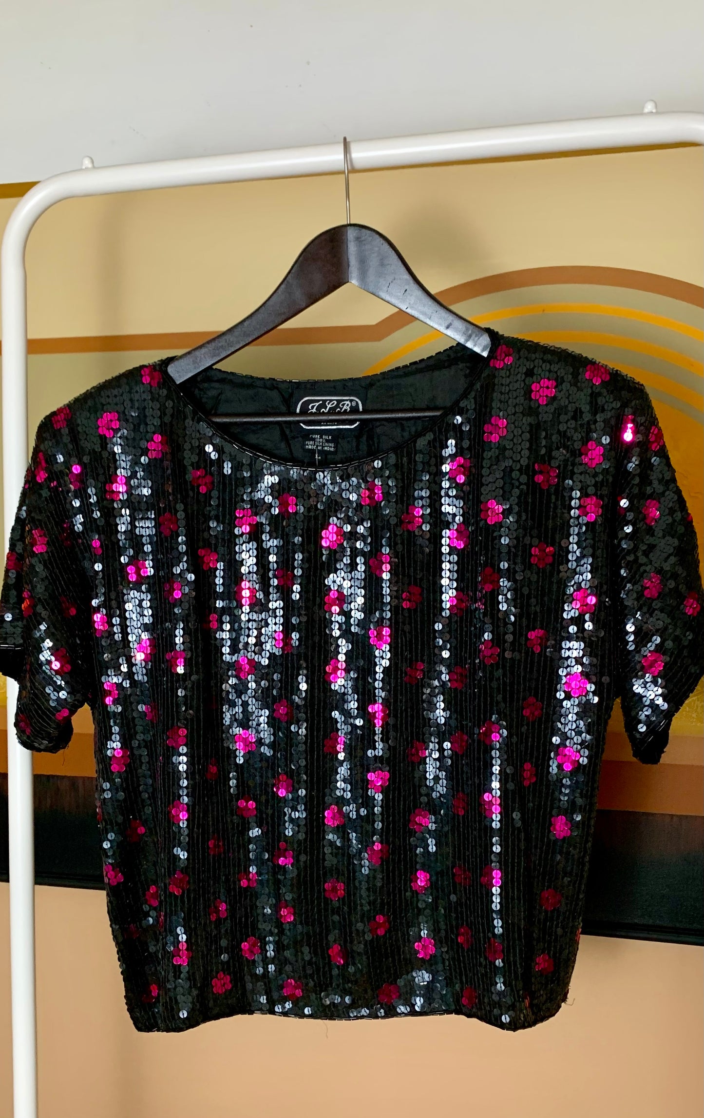 Vintage beaded sequin size Large top, NWT, crop top - black and fuchsia - Jean for Joseph Le Bon